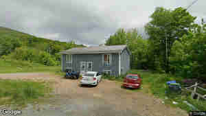 2 10 Sugar Maple Lane