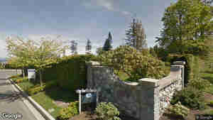 983 Bluffs Drive