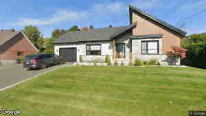 905 Du Castel Avenue