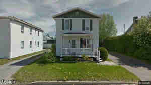 1070 Jeannemance Rue