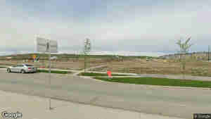 142 Yorkville Boulevard SW