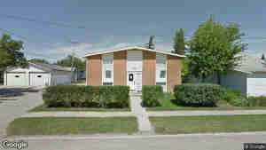 101 4 Avenue E