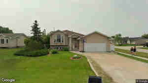 4 Redwood Place