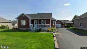 20 Larochelle Rue