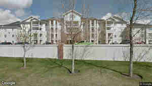 407 17 Country Village Bay NE
