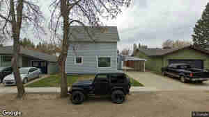 316 1 Street E