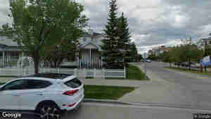 407 9 Country Village Bay NE