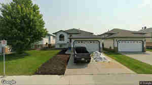 279 Ozerna Road NW