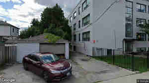 213 2701 Eglinton Avenue W