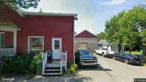 270 A Deschenes Rue E