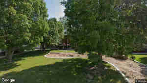 305 4 Street W