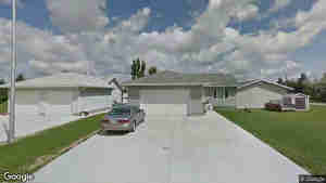 214 4 Avenue W