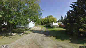 146 4 Street W
