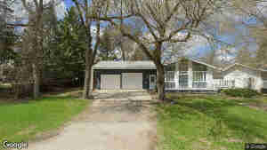 227 North Railway Avenue E