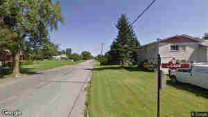 A 418 Gagne Rue