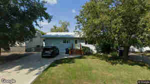 112 3 Street W
