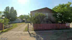 4 2 Fraser Avenue