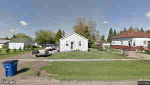 103 1 Street W