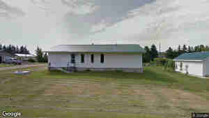 24 Railway Avenue E