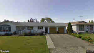 213 3 Street W